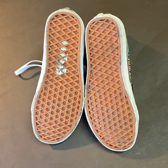 Vans suede high top off the wall, black white with ocean sea monster size 7 - Picture 7 of 9